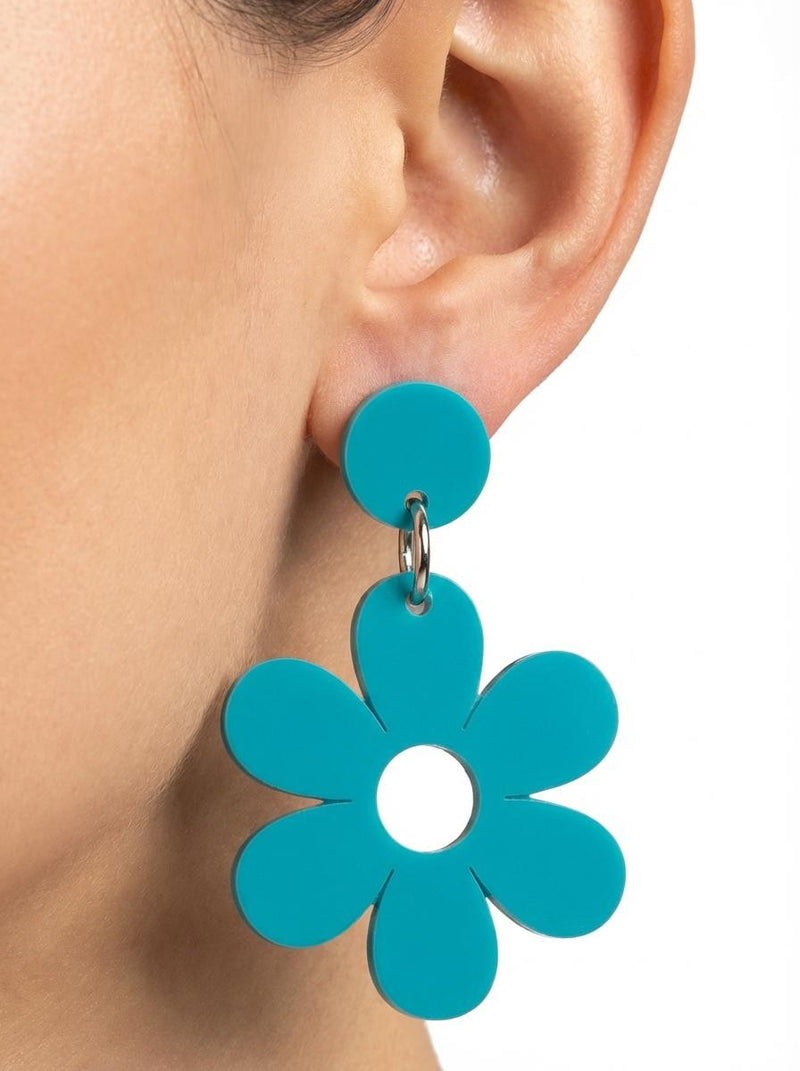 Daisy Dangle Earrings