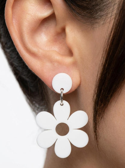 Daisy Dangle Earrings