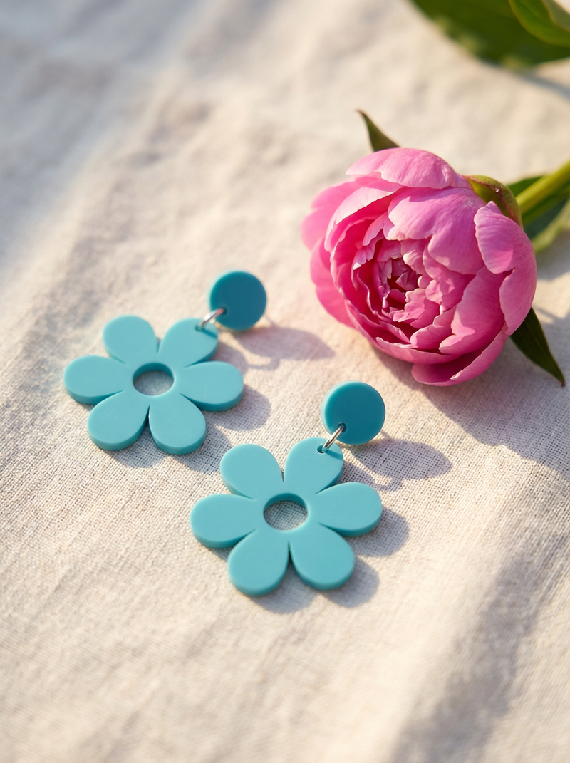 Daisy Dangle Earrings
